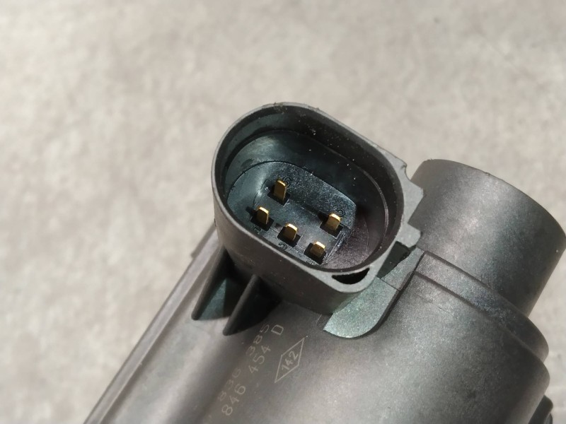 Recambio de valvula egr para renault clio iii dynamique referencia OEM IAM 70036814 8200846454D H8200836385