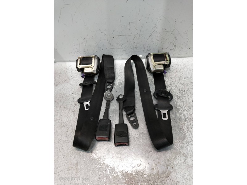 Recambio de juego cinturones delantero para audi a4 avant (8e) 1.9 tdi (96kw) referencia OEM IAM   5P