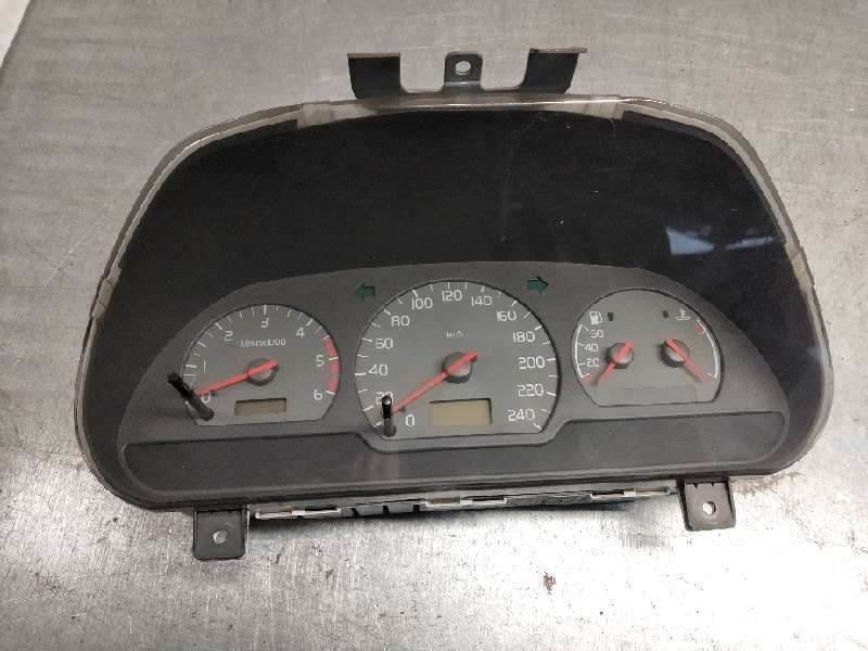 Recambio de cuadro instrumentos para volvo s40 berlina 1.9 turbodiesel referencia OEM IAM 30862228C OP0200021 