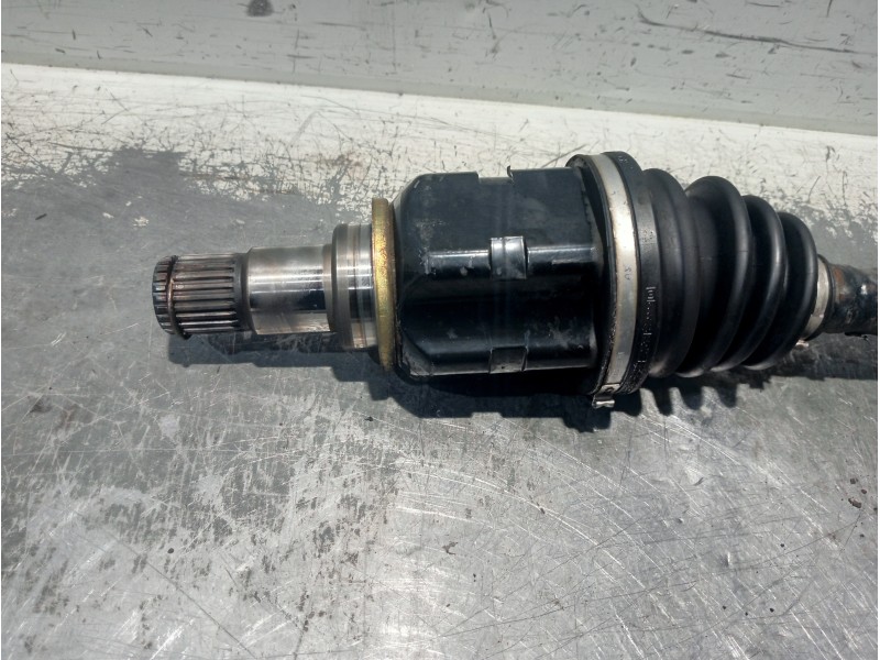 Recambio de transmision delantera izquierda para toyota corolla verso (r1) 2.0 d-4d luna referencia OEM IAM   