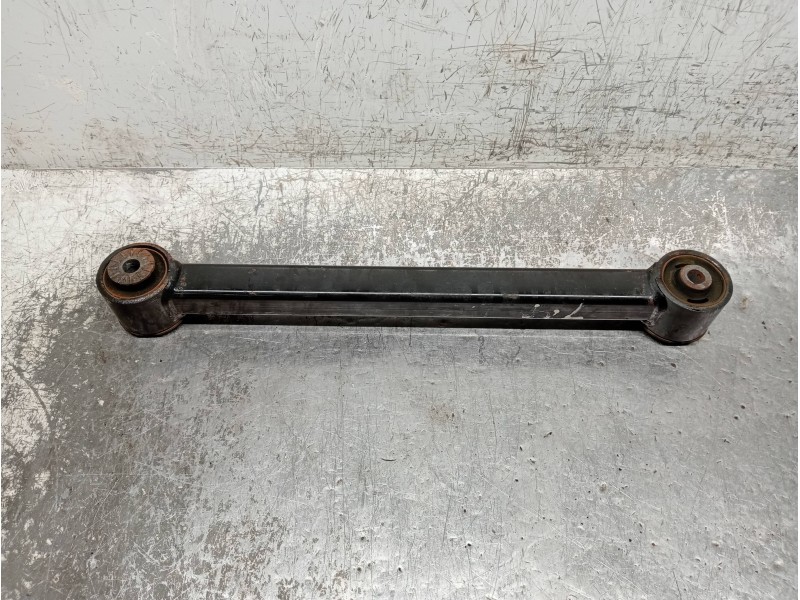 Recambio de brazo suspension inferior trasero derecho para jeep gr. cherokee (wh) referencia OEM IAM   