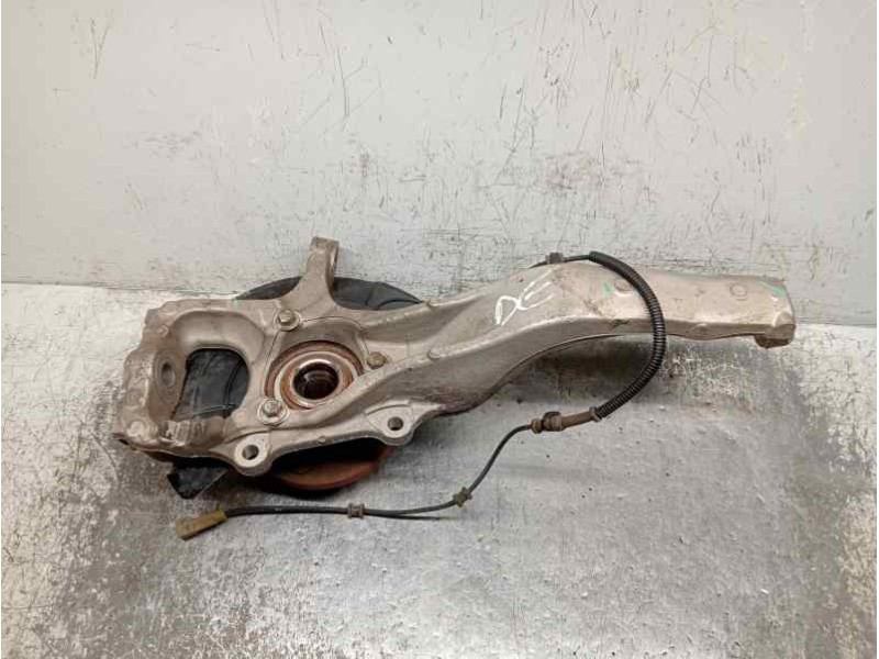 Recambio de mangueta delantera derecha para jeep gr. cherokee (wh) referencia OEM IAM   