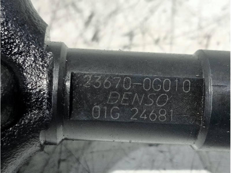 Recambio de inyector para toyota corolla verso (r1) 2.0 d-4d luna referencia OEM IAM 236700G010 01G24681 