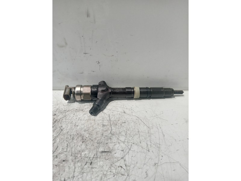 Recambio de inyector para toyota corolla verso (r1) 2.0 d-4d luna referencia OEM IAM 236700G010 01G24707 