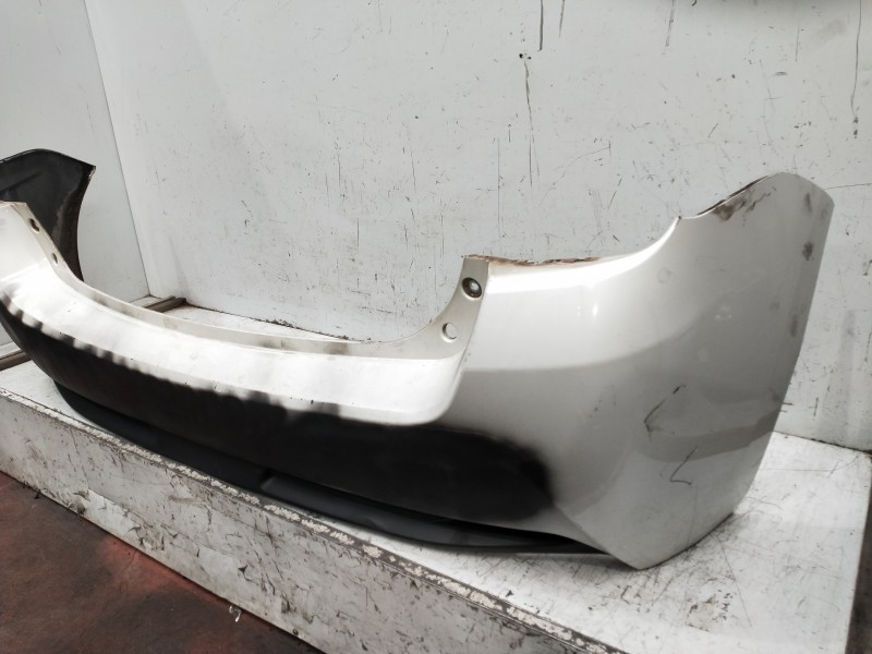 Recambio de paragolpes trasero para toyota verso 2.0 d-4d cat referencia OEM IAM   