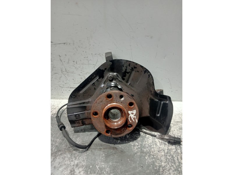 Recambio de mangueta delantera derecha para citroen c8 hdi 120 premier referencia OEM IAM  32579 