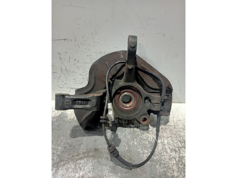Recambio de mangueta delantera derecha para citroen c8 hdi 120 premier referencia OEM IAM  32579 