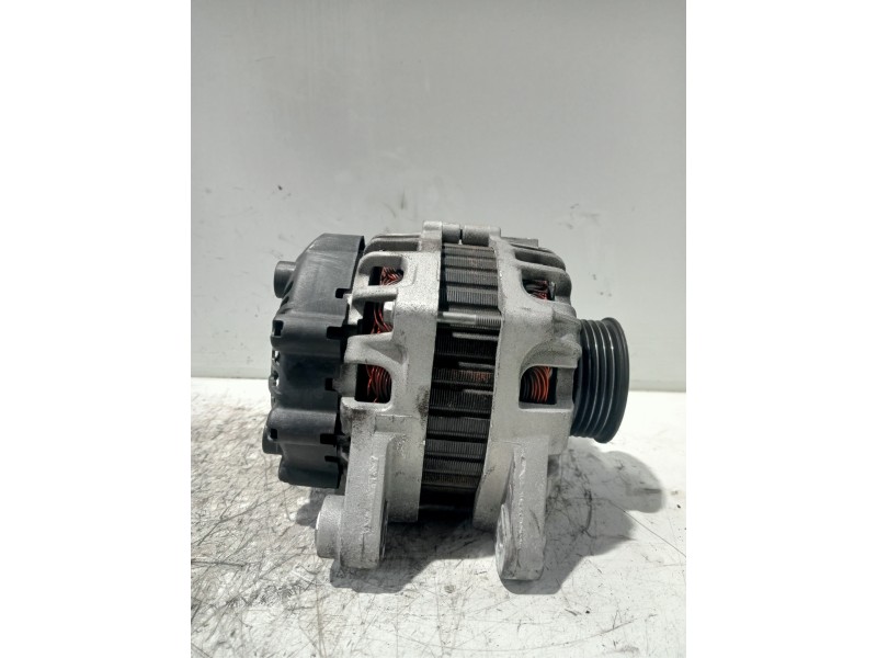 Recambio de alternador para kia rio (yb) attract referencia OEM IAM 2622650 3730003355 