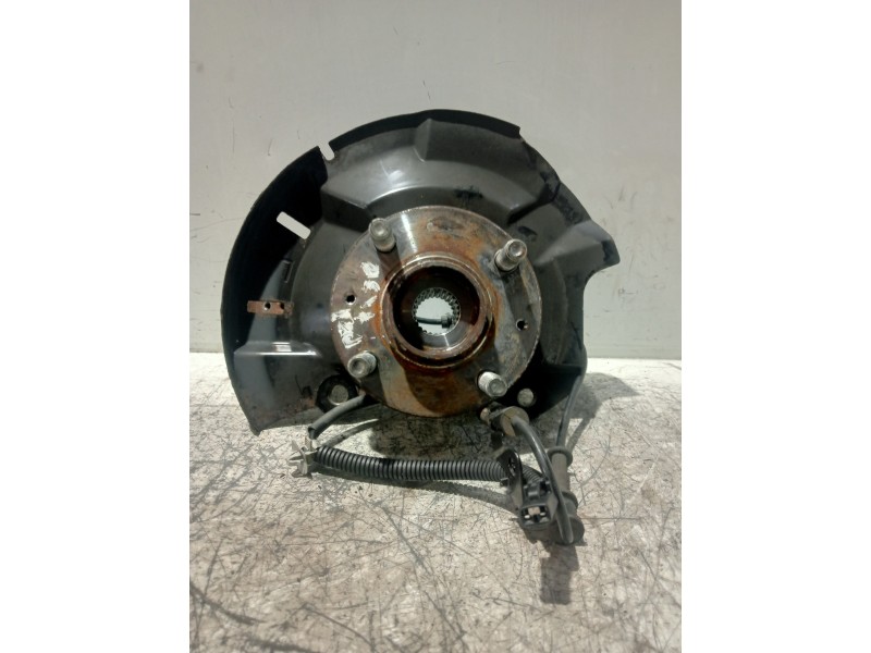 Recambio de mangueta delantera izquierda para kia rio (yb) attract referencia OEM IAM   