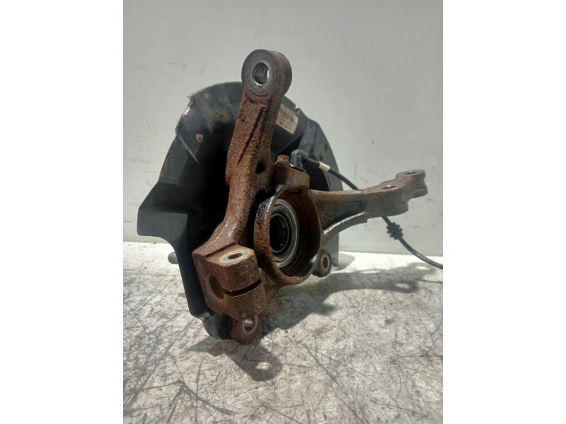 Recambio de mangueta delantera izquierda para kia rio (yb) attract referencia OEM IAM   