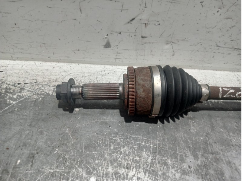 Recambio de transmision delantera izquierda para kia rio (yb) attract referencia OEM IAM 495001W000  