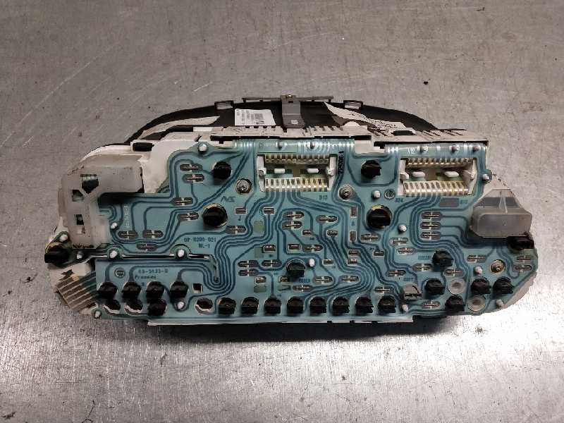 Recambio de cuadro instrumentos para volvo v40 familiar 1.8 16v cat referencia OEM IAM 30862230D OP0200023 