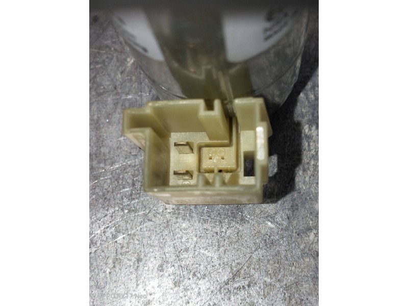 Recambio de motor cierre centralizado porton para audi a4 avant (8wd) referencia OEM IAM 1397221037 8W9827852A. 0390204156 5P