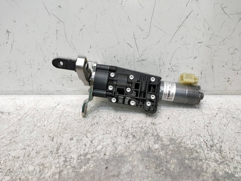 Recambio de motor cierre centralizado porton para audi a4 avant (8wd) referencia OEM IAM 8W9827851A 1397221109 0390204155 5P