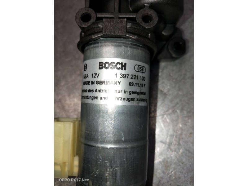 Recambio de motor cierre centralizado porton para audi a4 avant (8wd) referencia OEM IAM 8W9827851A 1397221109 0390204155 5P