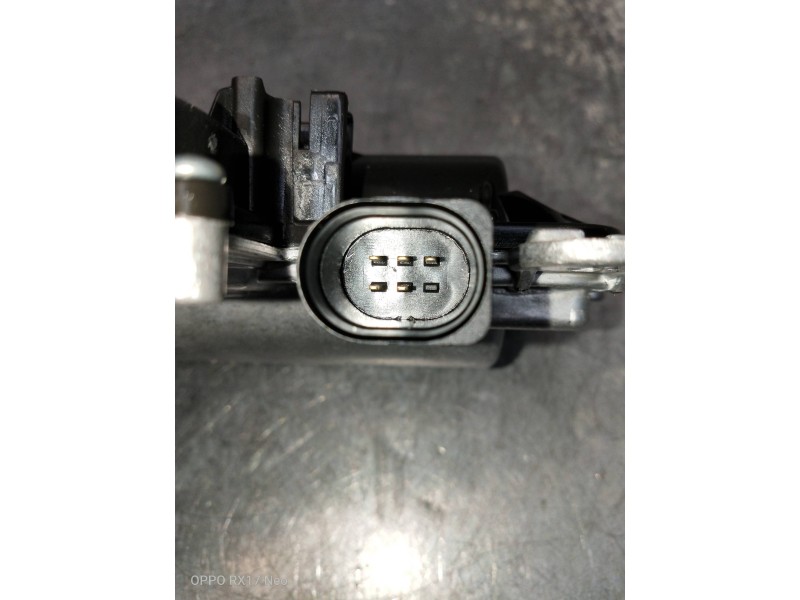 Recambio de motor cierre centralizado porton para audi a4 avant (8wd) referencia OEM IAM 3V5827887B  5P