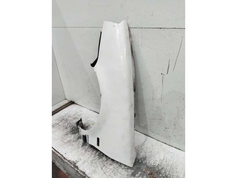 Recambio de aleta delantera izquierda para renault 19 (b/c/l53) 1.9 dt referencia OEM IAM   