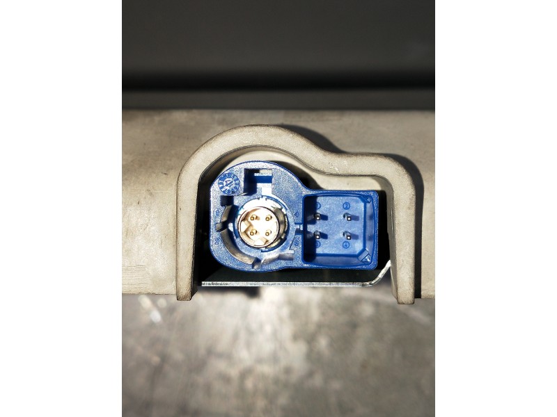 Recambio de pantalla multifuncion para audi a4 avant (8wd) referencia OEM IAM 8W1919605  