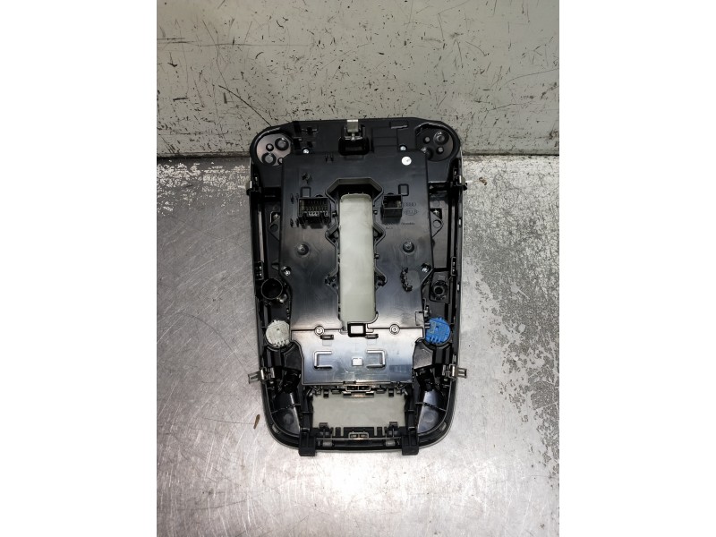 Recambio de luz interior para audi a4 avant (8wd) referencia OEM IAM 4K0947135B  
