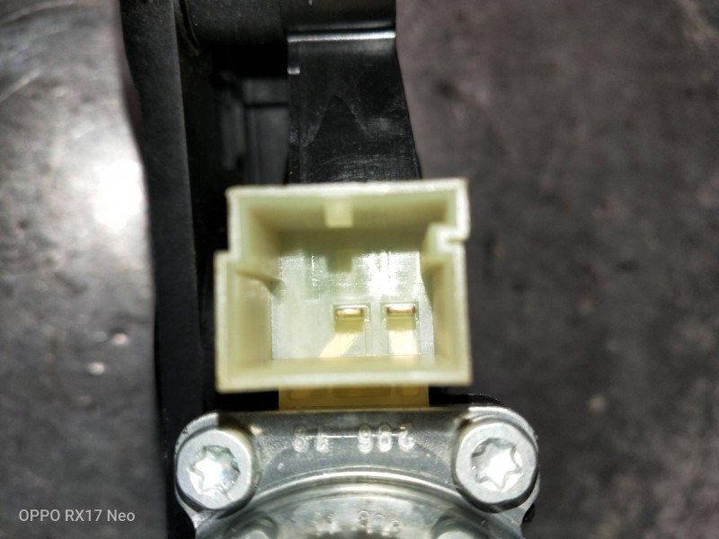 Recambio de elevalunas delantero derecho para audi a4 avant (8wd) referencia OEM IAM 8W0837462  5P