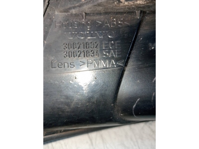 Recambio de piloto delantero derecho para volvo v40 familiar 1.9 d+ (85kw) referencia OEM IAM 30621832  