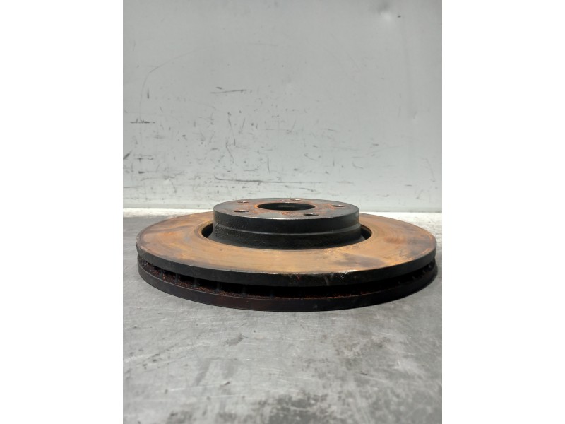 Recambio de disco freno delantero para toyota verso 2.0 d-4d cat referencia OEM IAM   