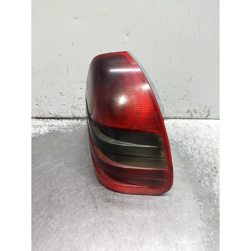Recambio de piloto trasero derecho para mercedes clase c (w202) berlina 250 td (202.128) referencia OEM IAM 2028201264R  