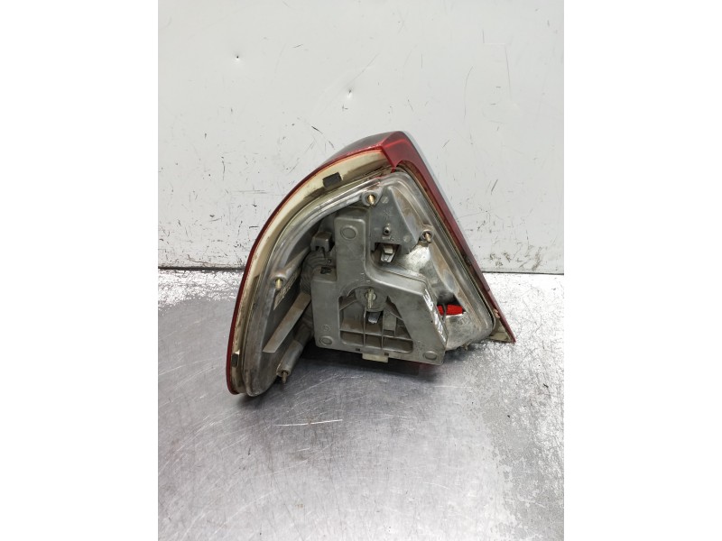 Recambio de piloto trasero derecho para mercedes clase c (w202) berlina 250 td (202.128) referencia OEM IAM 2028201264R  