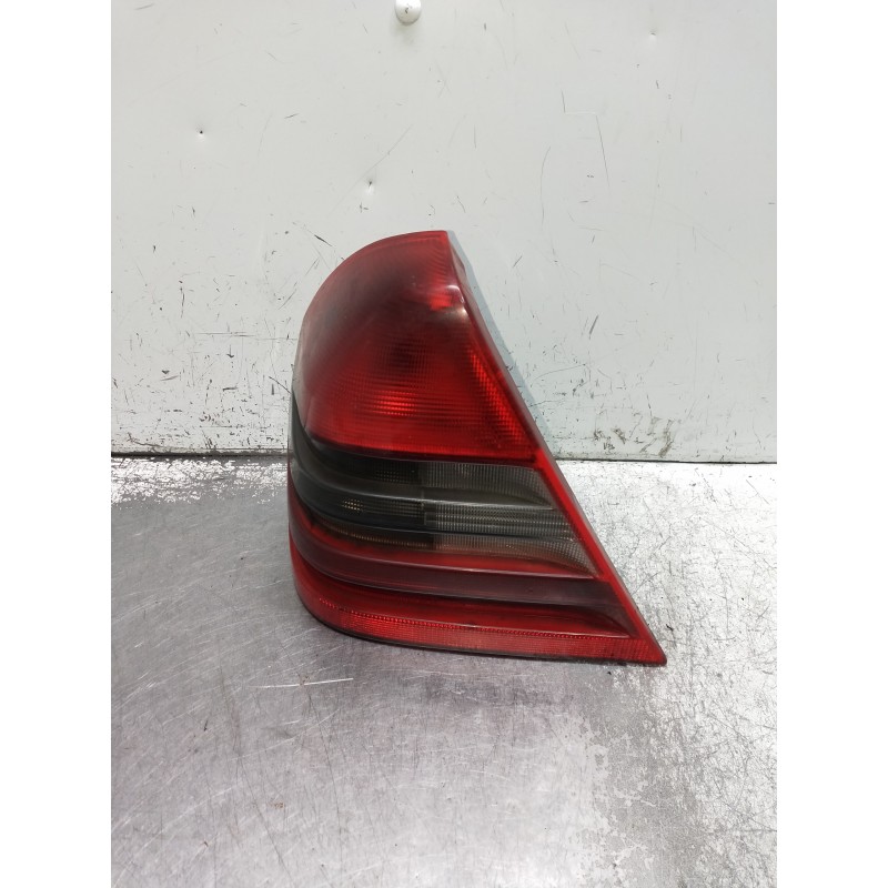 Recambio de piloto trasero izquierdo para mercedes clase c (w202) berlina 250 td (202.128) referencia OEM IAM 2028200964L  