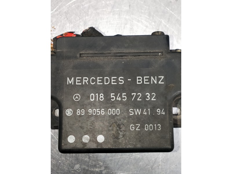 Recambio de caja precalentamiento para mercedes clase c (w202) berlina 250 td (202.128) referencia OEM IAM 0185457232 899056000 