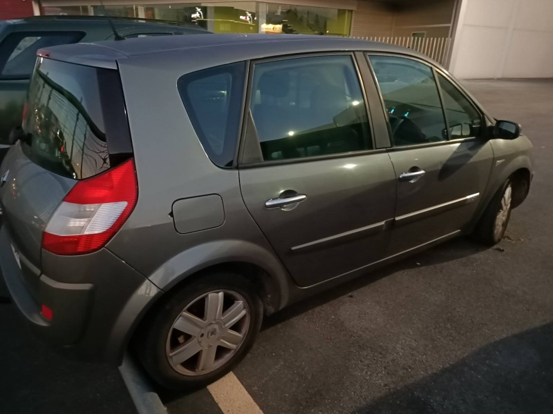 renault scenic ii del año 2005