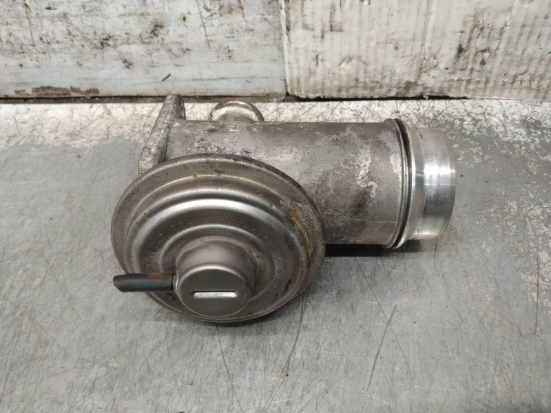 Recambio de valvula egr para bmw serie 3 berlina (e90) 320d referencia OEM IAM 70051200 7792077 