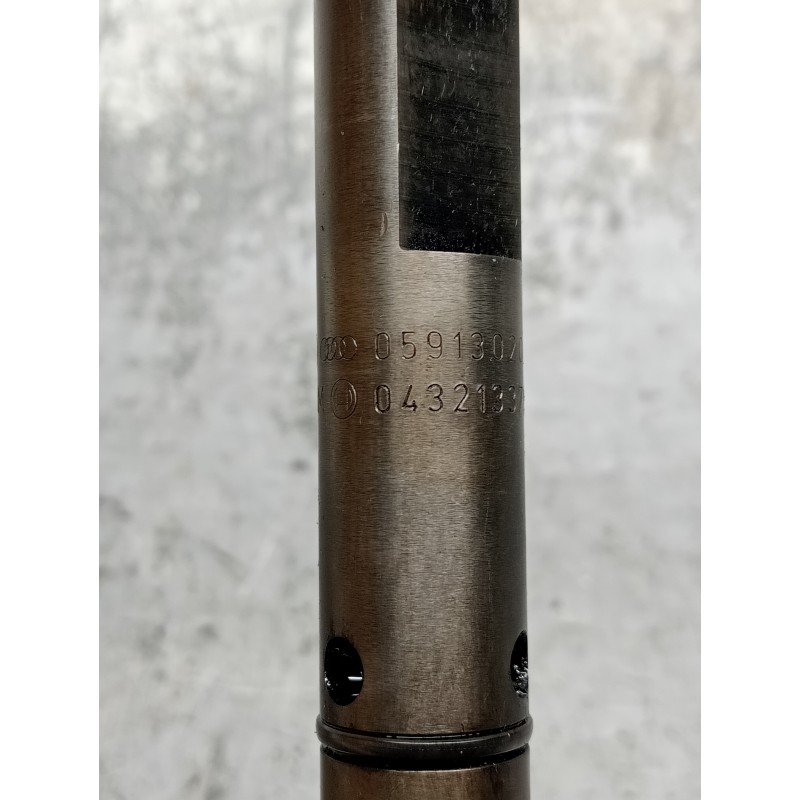 Recambio de inyector para audi a6 berlina (4b2) 2.5 tdi quattro referencia OEM IAM 0432133795 059130201F BOSCH