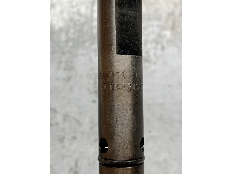 Recambio de inyector para audi a6 berlina (4b2) 2.5 tdi quattro referencia OEM IAM 0432133795 059130201F BOSCH