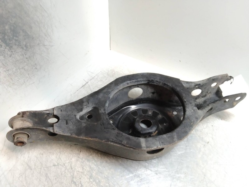 Recambio de brazo suspension inferior trasero izquierdo para nissan murano (z50) 3.5 v6 cat referencia OEM IAM   