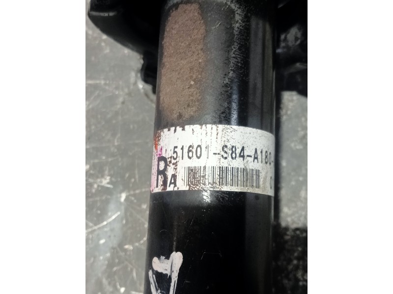 Recambio de amortiguador delantero derecho para honda accord berlina (cg7-9/ch1-7) referencia OEM IAM 51601S84A180 010822 