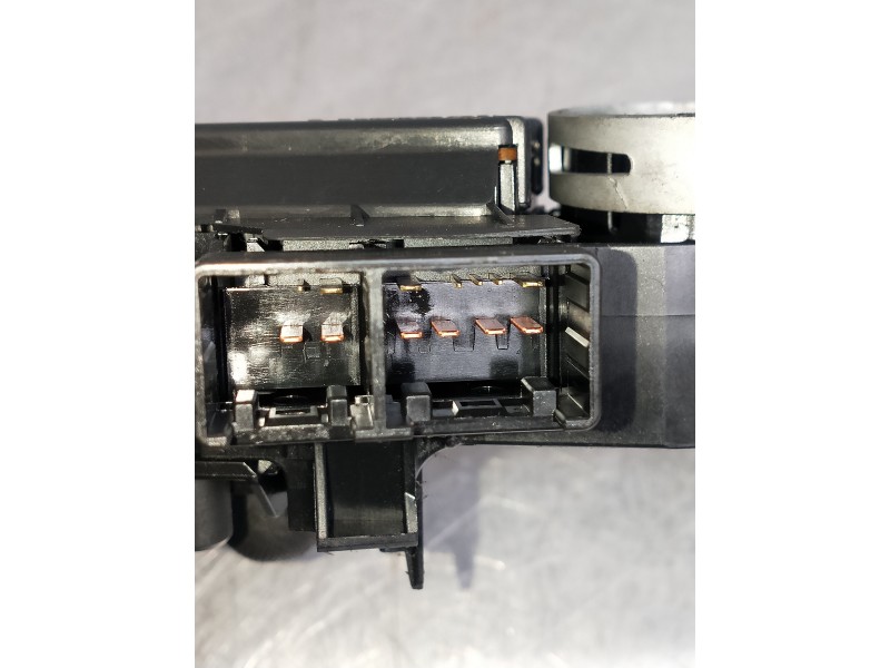 Recambio de mando luces para toyota verso 2.0 d-4d cat referencia OEM IAM 17F373  