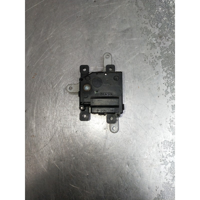 Recambio de motor apertura trampillas climatizador para toyota verso 2.0 d-4d cat referencia OEM IAM C638002160  
