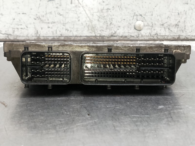 Recambio de centralita motor uce para toyota verso 2.0 d-4d cat referencia OEM IAM 896610F350 MB2759004991 