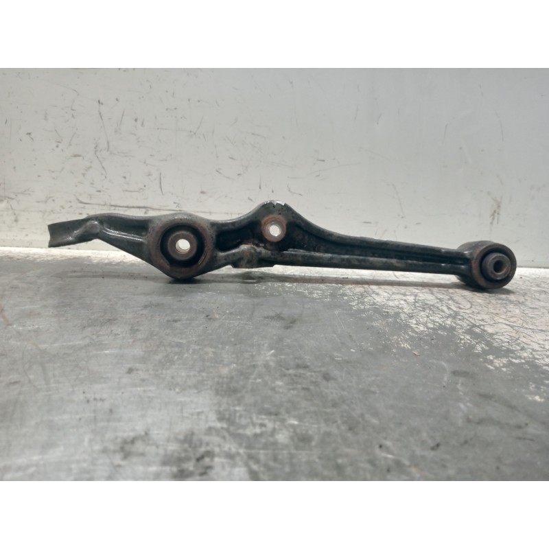 Recambio de brazo suspension inferior delantero derecho para honda accord berlina (cg7-9/ch1-7) referencia OEM IAM 51355S84A00  