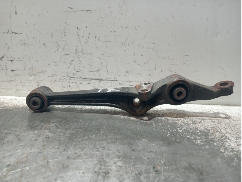 Recambio de brazo suspension inferior delantero izquierdo para honda accord berlina (cg7-9/ch1-7) referencia OEM IAM 51365S84A00