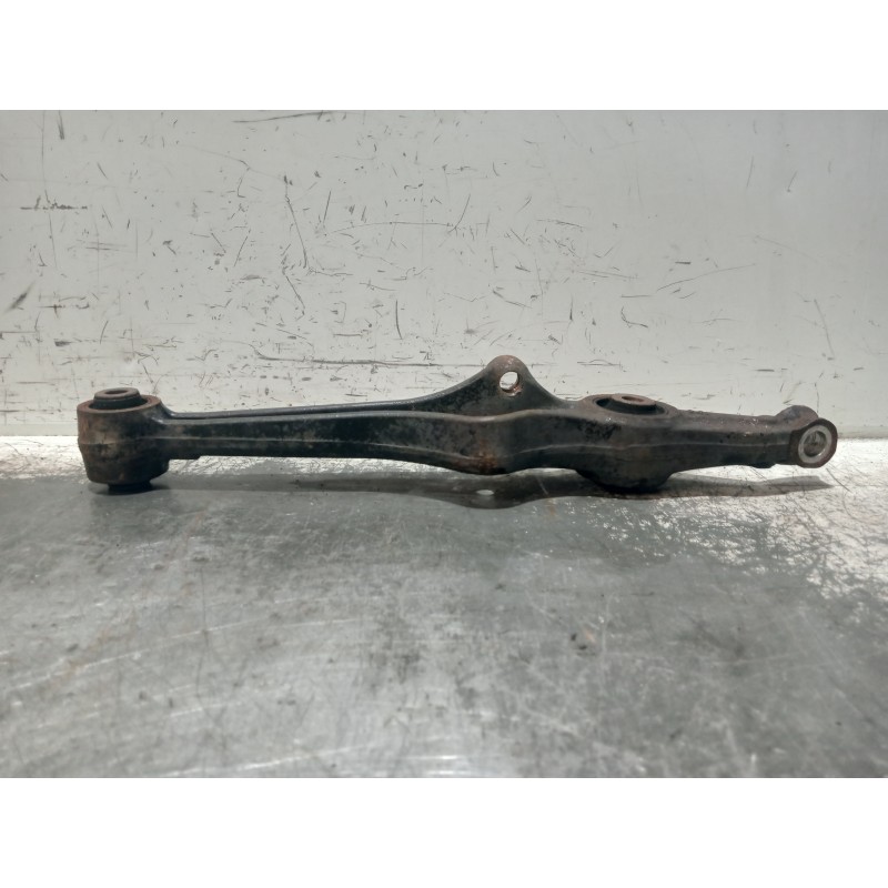 Recambio de brazo suspension inferior delantero izquierdo para honda accord berlina (cg7-9/ch1-7) referencia OEM IAM 51365S84A00