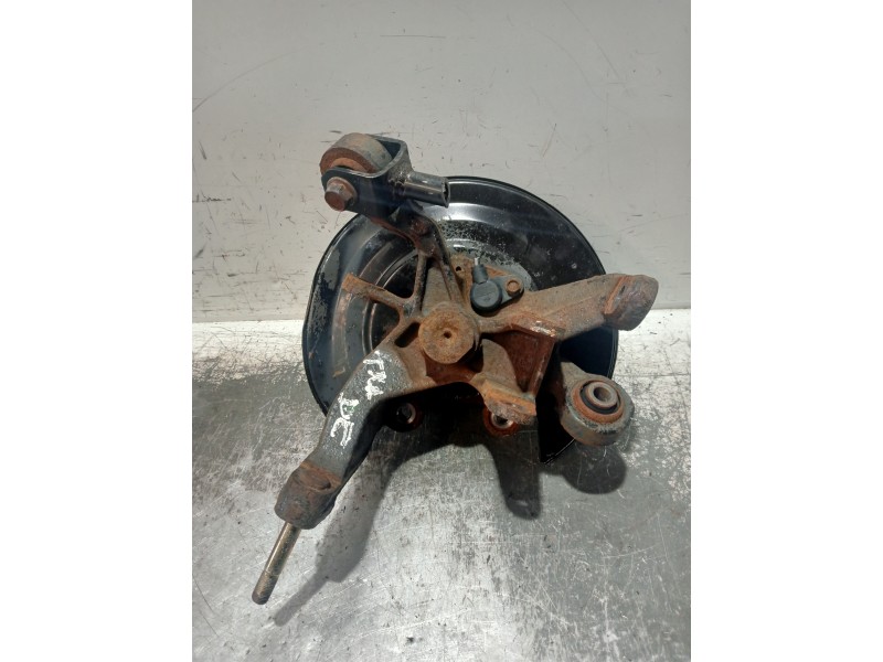 Recambio de mangueta trasera derecha para honda accord berlina (cg7-9/ch1-7) referencia OEM IAM 52210S84A52  