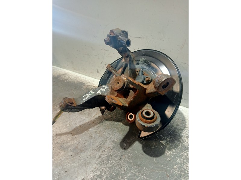 Recambio de mangueta trasera derecha para honda accord berlina (cg7-9/ch1-7) referencia OEM IAM 52210S84A52  