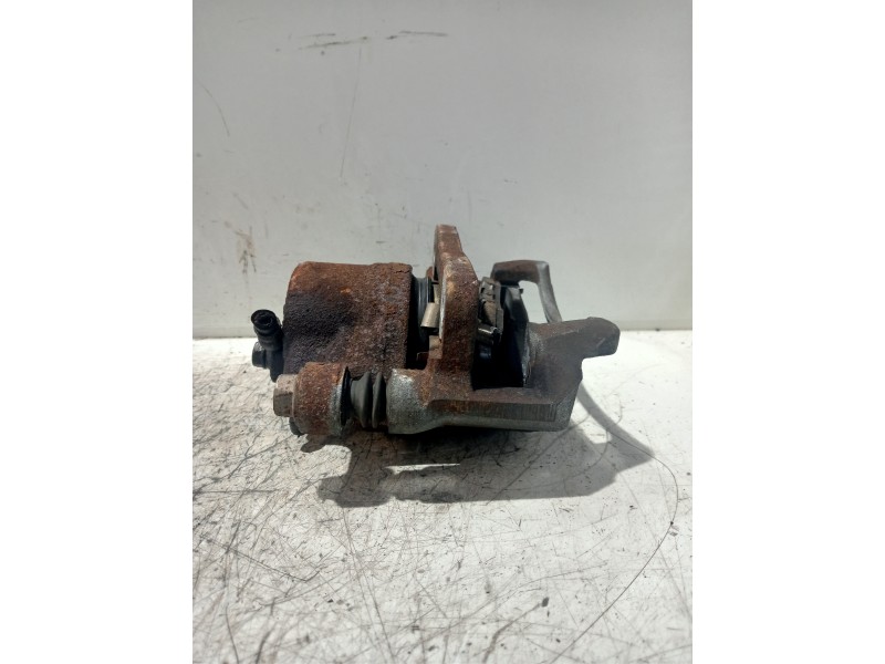 Recambio de pinza freno delantera izquierda para honda accord berlina (cg7-9/ch1-7) referencia OEM IAM 45019S84A00 06453S84505RM