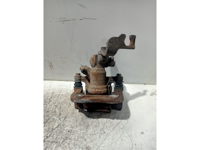 Recambio de pinza freno trasera derecha para honda accord berlina (cg7-9/ch1-7) referencia OEM IAM 43018S84A12  