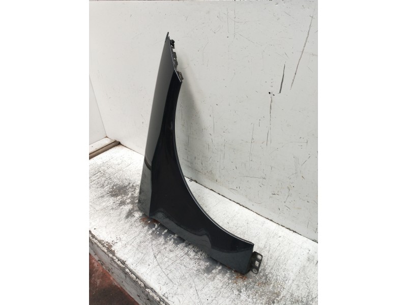 Recambio de aleta delantera derecha para mercedes clase m (w166) referencia OEM IAM   