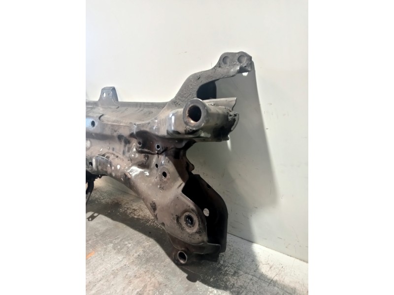 Recambio de puente delantero para toyota verso 2.0 d-4d cat referencia OEM IAM   CUNA