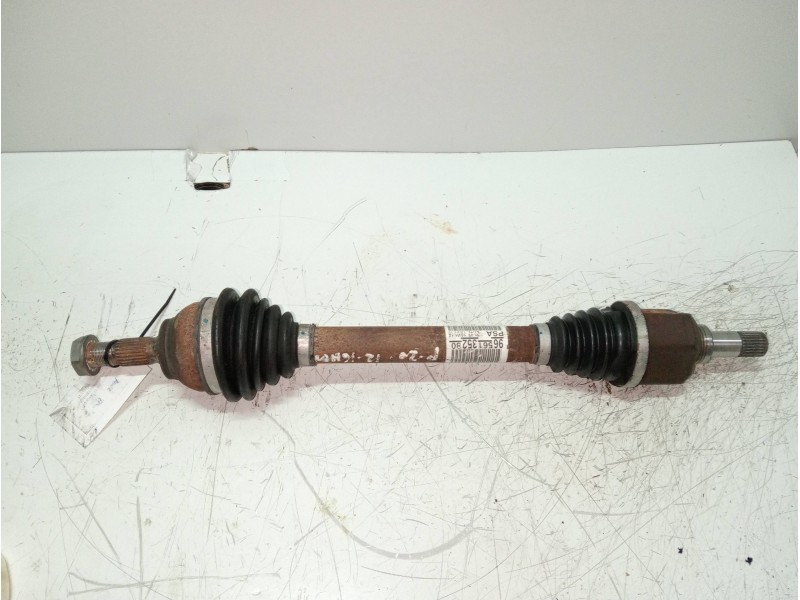 Recambio de transmision delantera izquierda para peugeot 208 active referencia OEM IAM 9656135180  