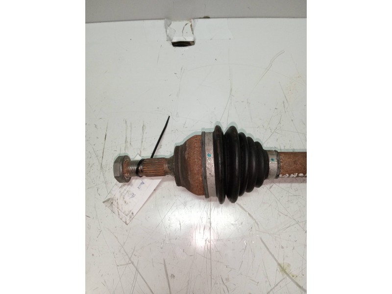 Recambio de transmision delantera izquierda para peugeot 208 active referencia OEM IAM 9656135180  